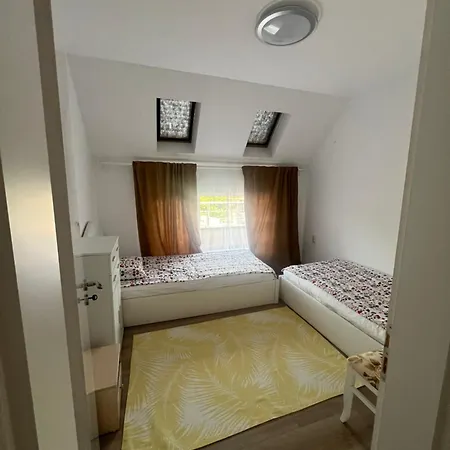 Escape Apartment *